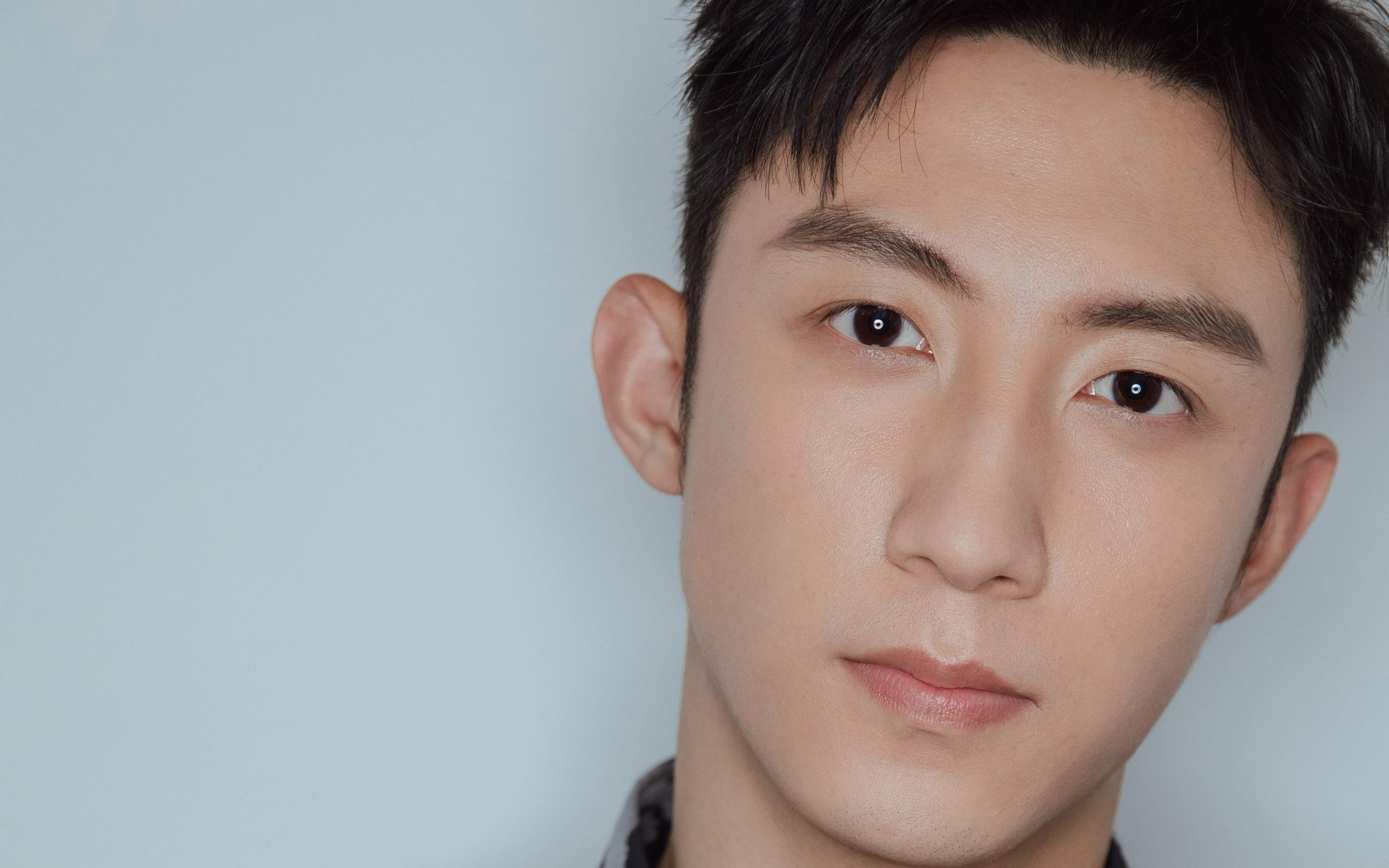 _女子双打决赛：东道主组合奋勇争夺冠军_，女子双打小组赛d组