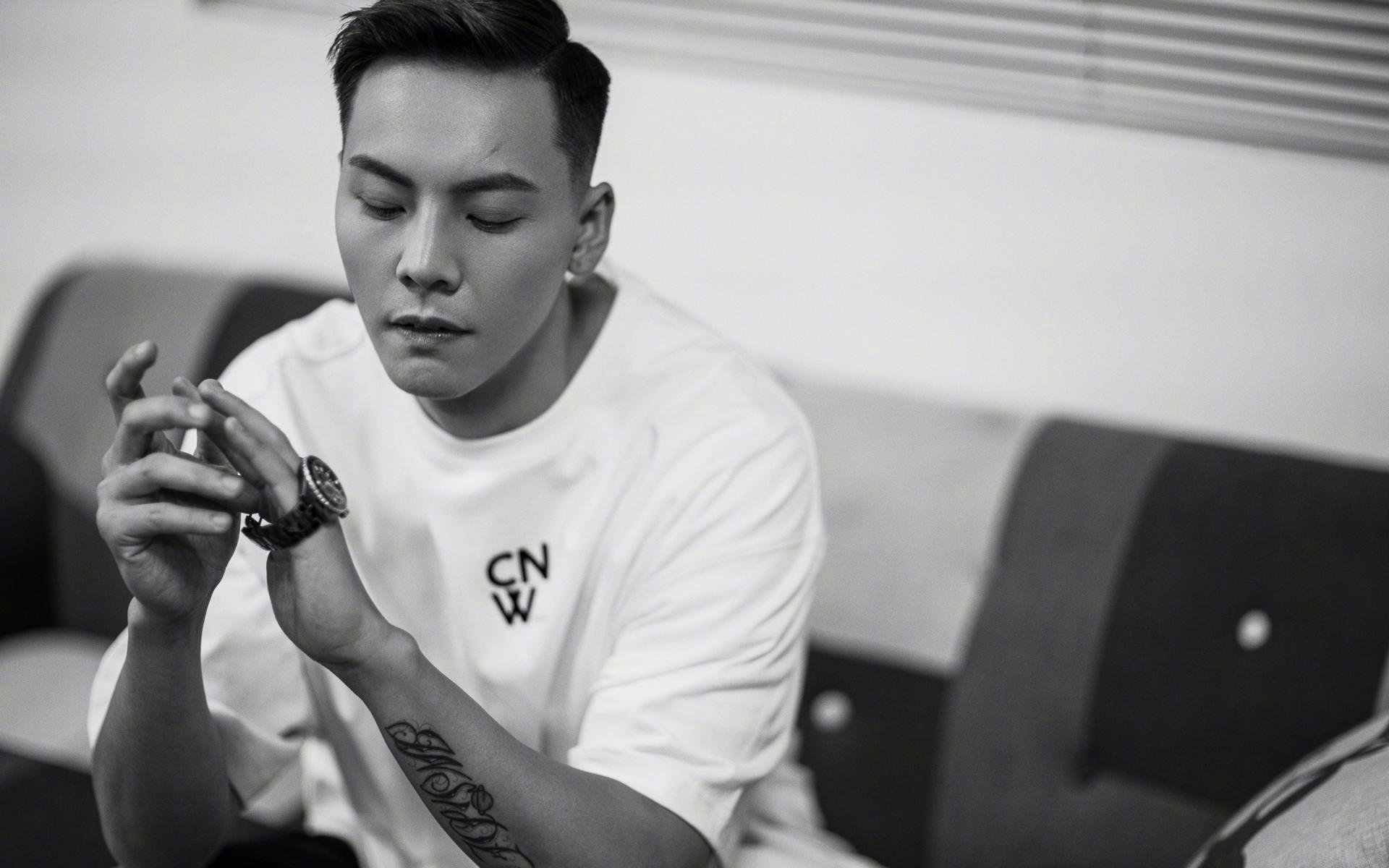 密尔沃基雄鹿签下新秀维克托·文班亚马，密尔沃基雄鹿队球星