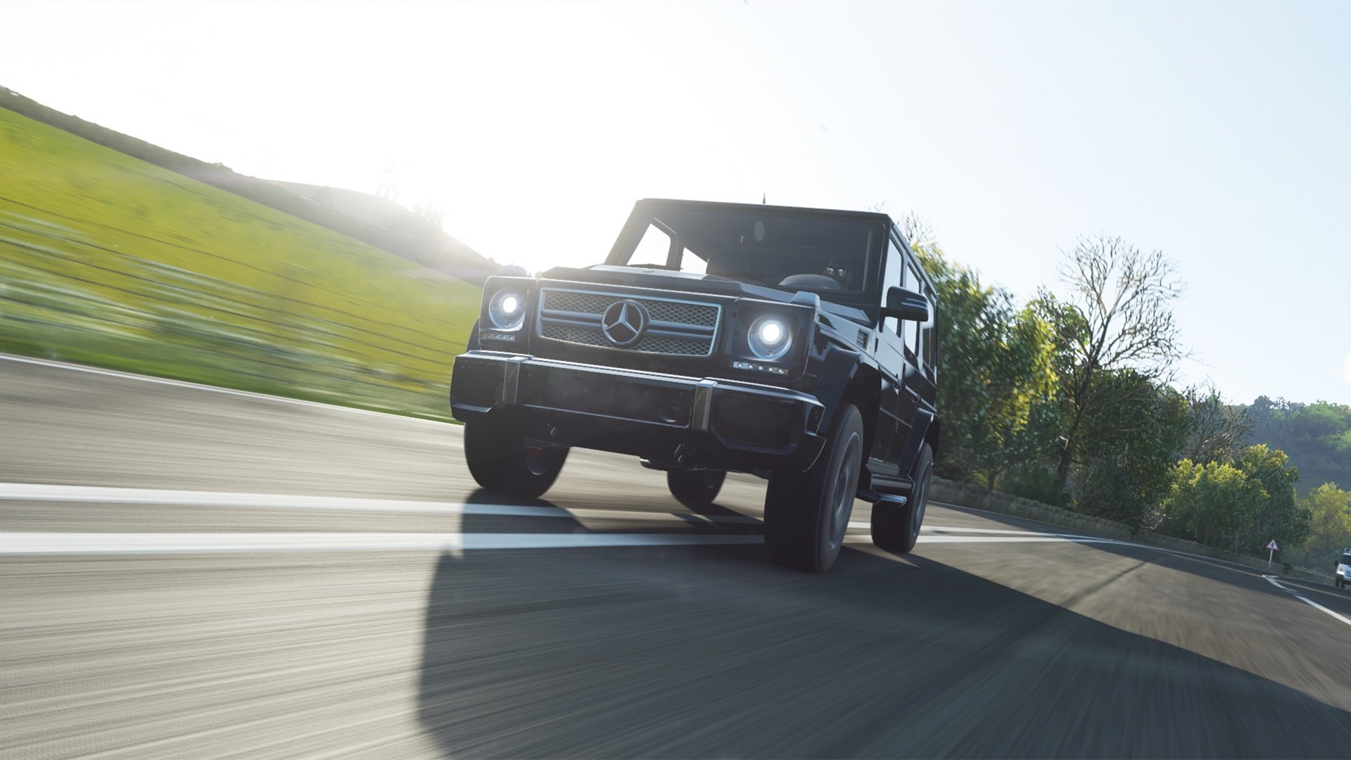 “羽毛球：简阳文体中心赛场上演绝妙击球与战术博弈”